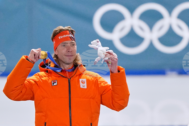 Йорит Бергсма „все още не е приключил“, след като спечели злато в бързото пързаляне с кънки на 40 години в Милано-Кортина