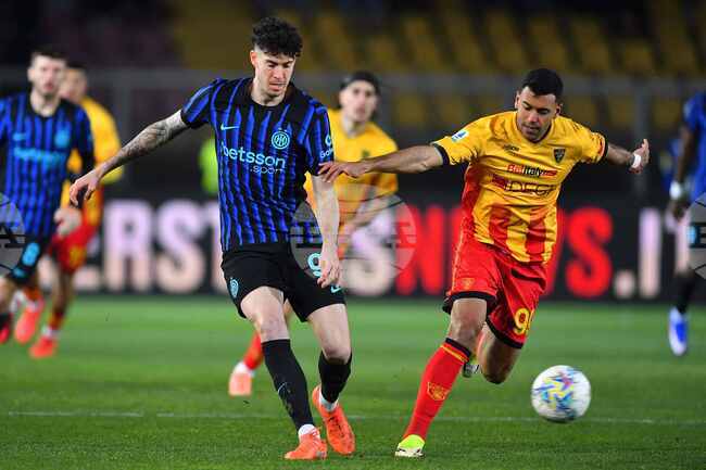 Барселона се надява да привлече защитника на Интер Бастони за близо 60 милиона евро