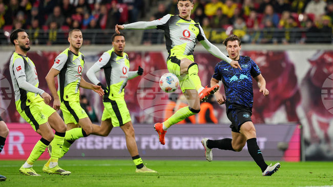 РБ Лайпциг и Борусия (Дортмунд) завършиха наравно в дербито на 23-ия кръг на Бундеслигата, гостите вкараха в добавеното време