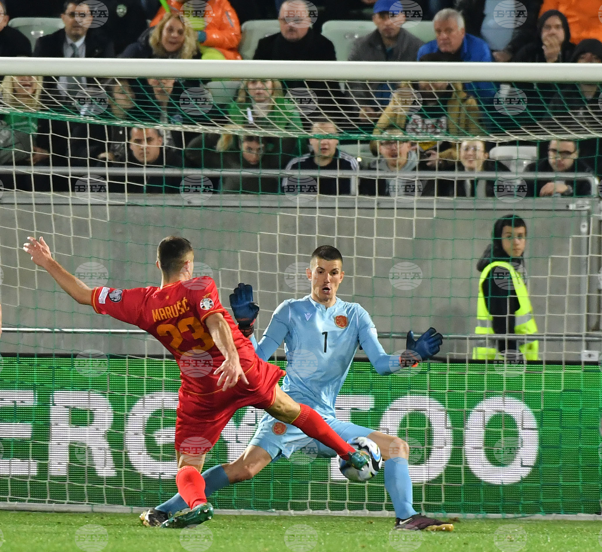 Разград - футбол - България - Черна гора