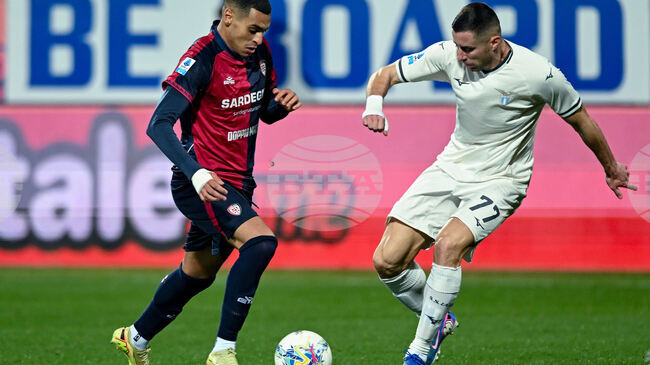Каляри и Лацио не си вкараха гол в среща от италианското футболно първенство