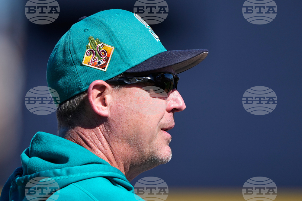 Giants Mariners Spring Baseball