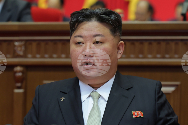 Ким Чен-ун е присъствал на изпитания на разрушител и на крилата ракета, съобщи официалната агенция на Северна Корея