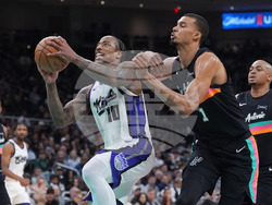 Kings Spurs Basketball