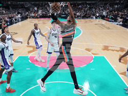 Kings Spurs Basketball