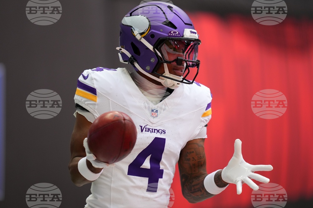 Vikings Moore Death Football