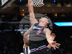 Grizzlies Heat Basketball