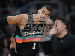 Kings Spurs Basketball