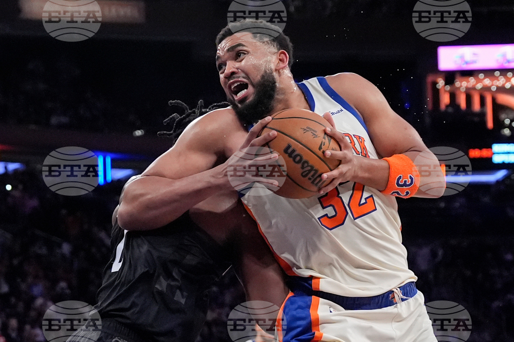 Rockets Knicks Basketball