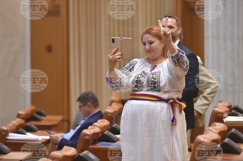"Спрете войната, западняци!", призова противоречива румънска сенаторка след прием в руското посолство в Букурещ