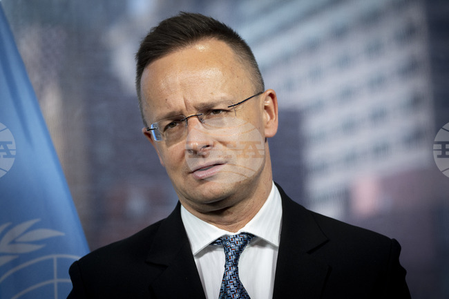 МТИ: Стабилността в Ливан е ключът към мира в Близкия изток, заяви унгарският външен министър