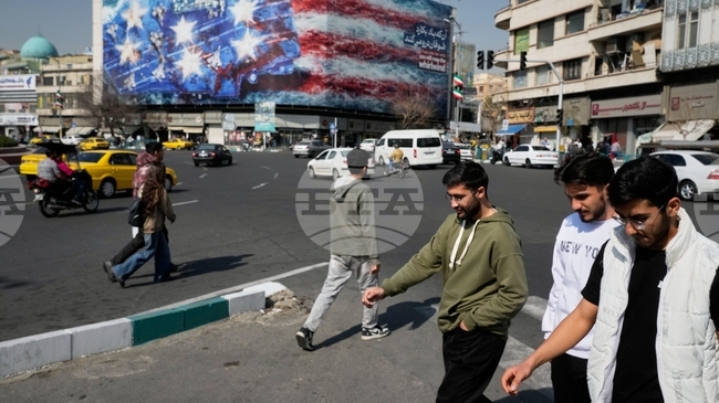 Напрежението между САЩ и Иран продължава да е водеща тема в западния печат 