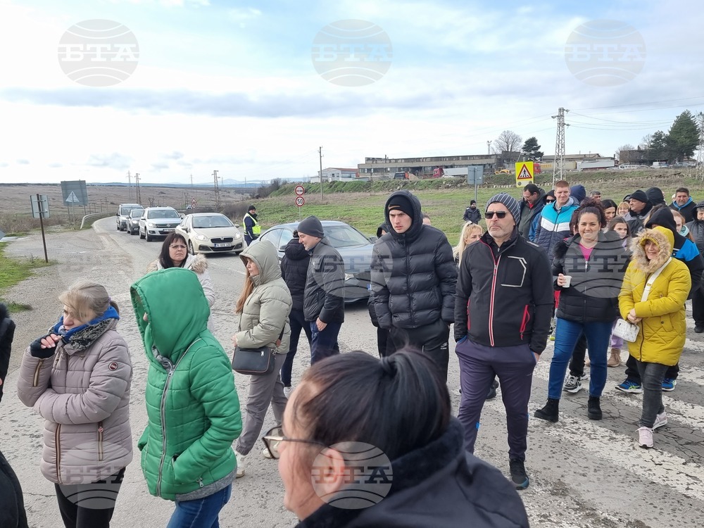 Елхово - акция - блокиран път I-7