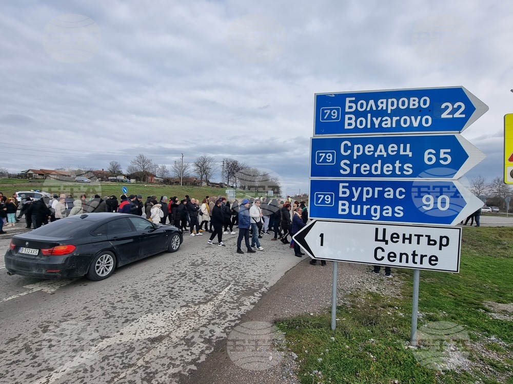 Елхово - акция - блокиран път I-7