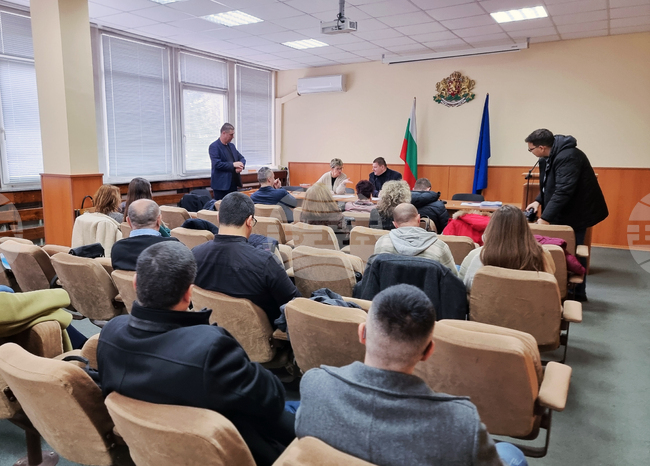 Партиите постигнаха съгласие за председател на Районната избирателна комисия в Добрич, ЦИК ще трябва да се произнесе за състава ѝ  