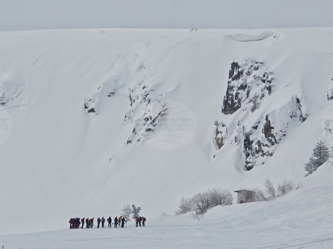 Условията за туризъм в планините са лоши, съобщиха за БТА от Планинската спасителна служба на Българския Червен кръст