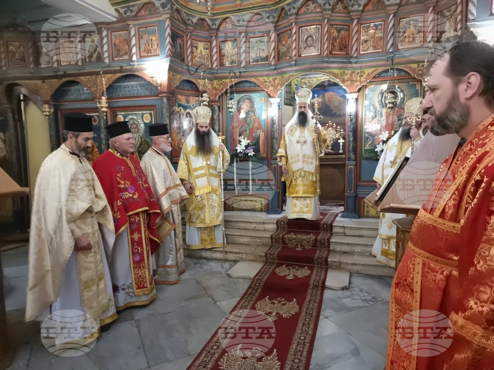 Кюстендил - патриарх Даниил - литургия