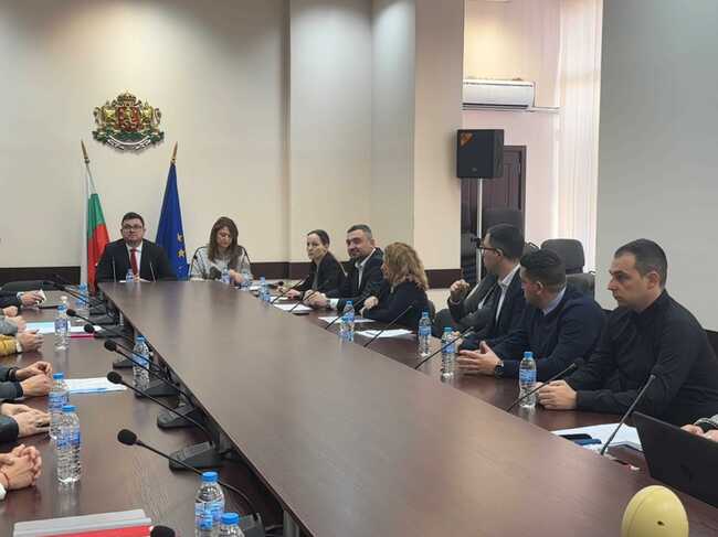 В Областна администрация Стара Загора се проведоха консултации за определяне състава на РИК за предстоящите предсрочни парламентарни избори на 19 април 2026г.