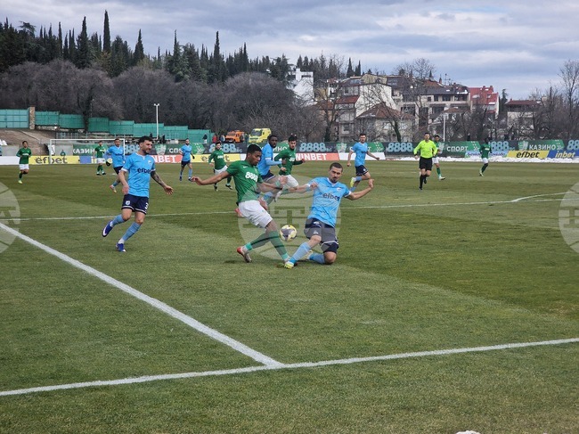 Берое и Арда отбелязаха прогрес в класирането в Първа лига след равенство помежду си