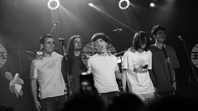 Група Dom представя втората си песен „Ти“