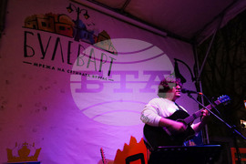 Бургас - Часът на Земята - концерт на свещи