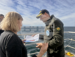 Антарктида - 34-та българска антарктическа експедиция - кап. Радко Муевски - проток Дрейк - сертификати