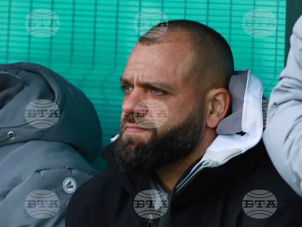 ЦСКА 1948 загуби срещу Левски след детинска грешка и напълно излишен червен картон, заяви старши треньорът на отбора Александър Александров