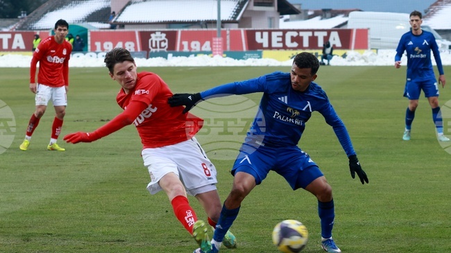 Левски спечели срещу ЦСКА 1948 в първенството по футбол