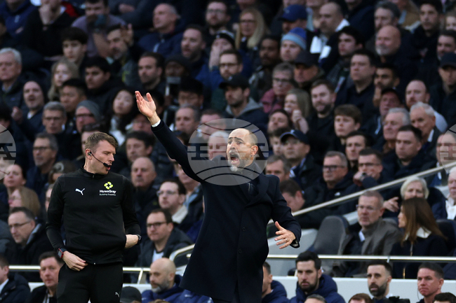 Игор Тудор трябва да бъде освободен от Тотнъм при нова загуба, каза бивш халф на отбора