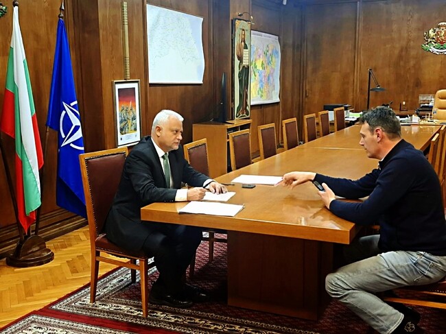 Caretaker Interior Minister Dechev Meets Bistritsa Mayor After Arson Attack