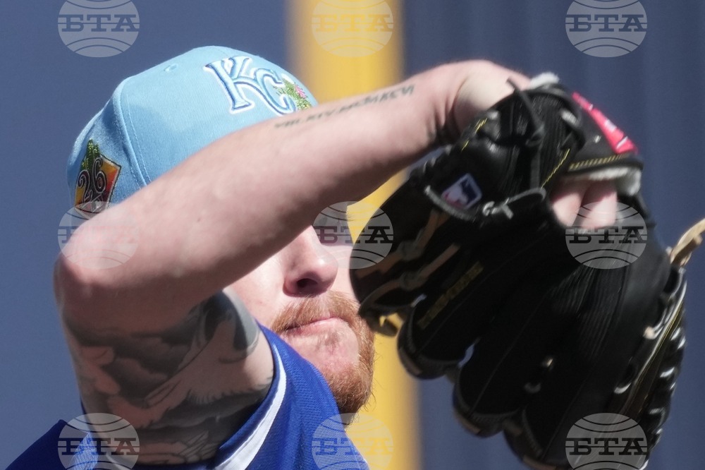 Royals Brewers Spring Baseball