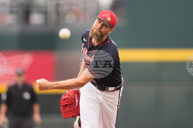 CORRECTION Twins Braves Spring Baseball