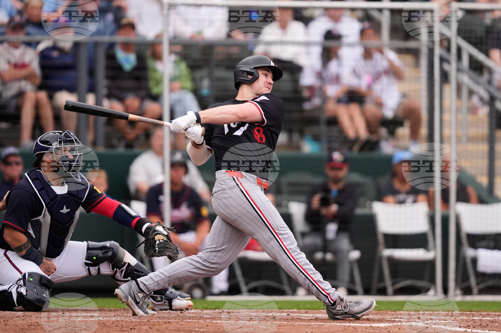 CORRECTION Twins Braves Spring Baseball
