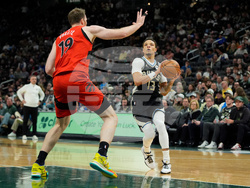 Raptors Bucks Basketball
