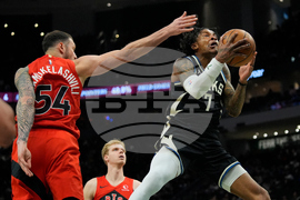 Raptors Bucks Basketball