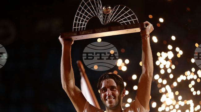 Томас Ечевери постигна обрат срещу Алехандро Табило и спечели финала на турнира по тенис в Рио де Жанейро