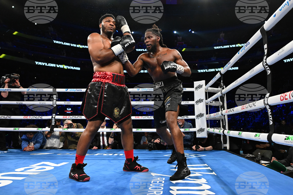 Shields Crews-Dezurn Boxing