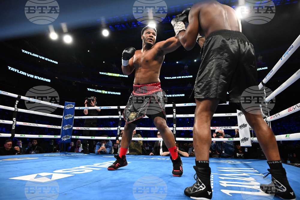 Shields Crews-Dezurn Boxing