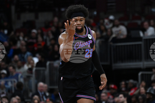 Баскетболистът на Чикаго Булс Гершон Ябуселе потвърди желанието си да играе за Франция в световните квалификации през лятото