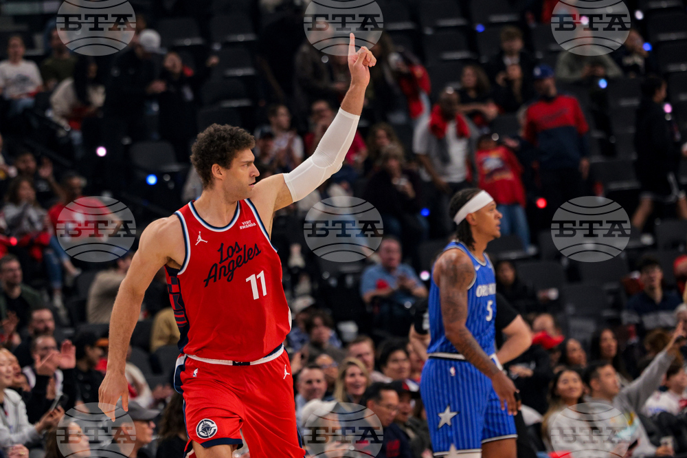 Magics Clippers Basketball