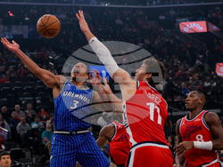 Magics Clippers Basketball