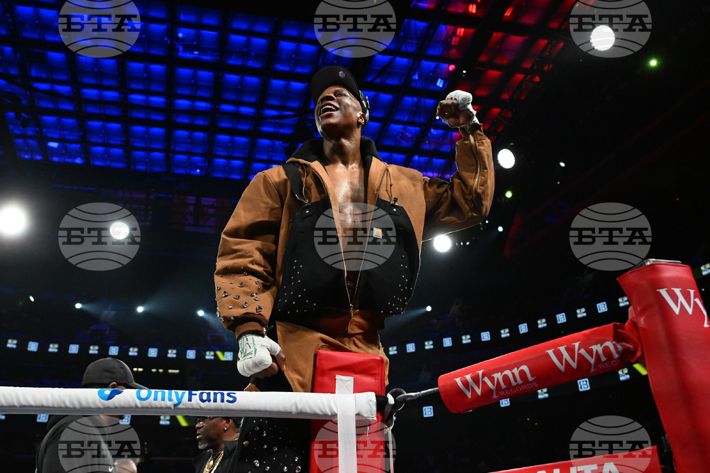 Shields Crews-Dezurn Boxing