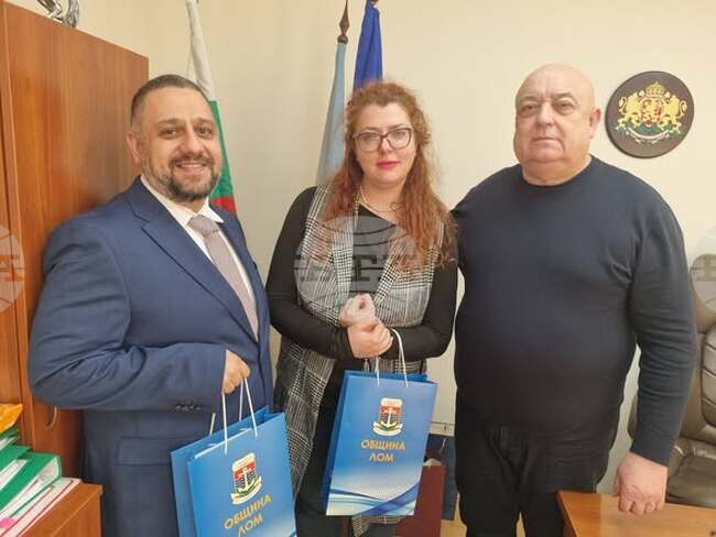 В Лом представители на еврейската организация „Шалом“ са отдали почит на жертвите на Холокоста