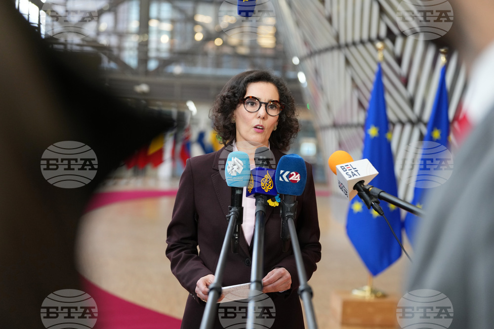 ЕС ще финансира частично операции по репатриране на европейски граждани от Близкия изток