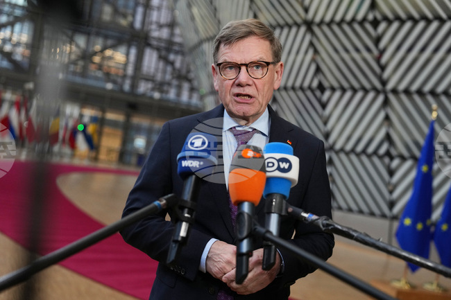 Унгария не бива да "предава своята собствена борба за свобода" с блокирането на санкциите срещу Русия, заяви германският външен министър