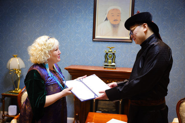 МОНЦАМЕ: Постоянният представител на УНИЦЕФ в Монголия връчи акредитивните си писма