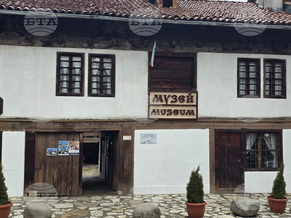 Разлог - музей - „Носии и накити“ - експозиция