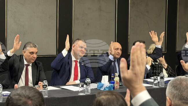 Централният съвет на ДПС прие решение за самостоятелно явяване на изборите и определи критерии за номиниране на кандидати за депутати