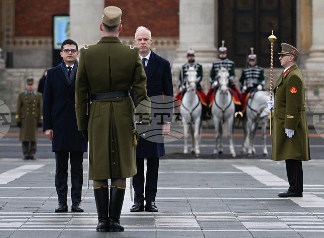 Албания и Унгария подписаха нови споразумения за сътрудничество в сферата на отбраната и иновациите 