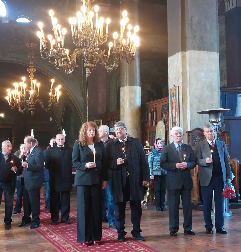 Вицепрезидентът: Днес говорим повече за оръжие, отколкото за мир